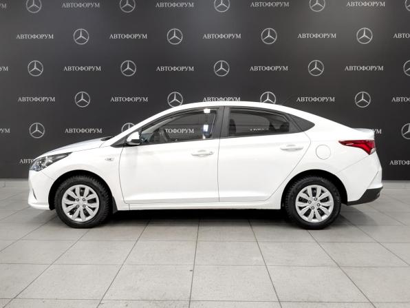 Hyundai Solaris II Рестайлинг с пробегом 2022 года, цена 1 650 000 рублей, 51658 км, седан, Автокод Объявления