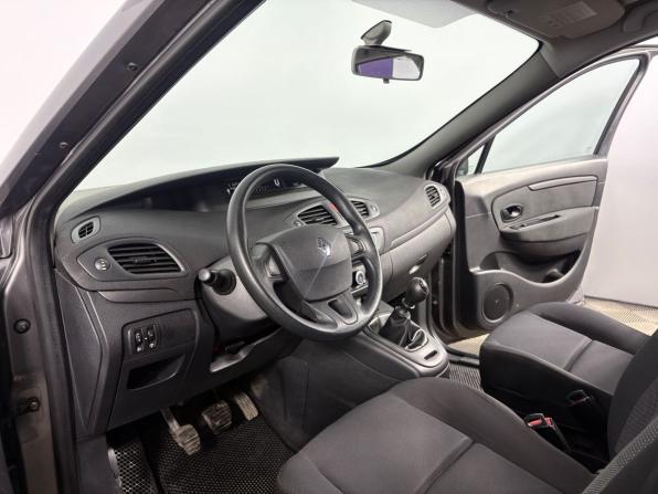 Renault Megane III с пробегом 2009 года, цена 600 000 рублей, 194552 км, универсал, Автокод Объявления