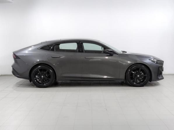 Changan UNI-V I с пробегом 2023 года, цена 2 315 000 рублей, 21518 км, лифтбек, Автокод Объявления