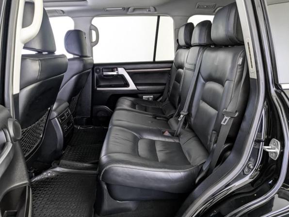 Toyota Land Cruiser 200 Series Рестайлинг 2 с пробегом 2020 года, цена 7 850 000 рублей, 136625 км, внедорожник, Автокод Объявления