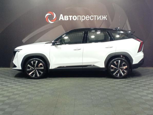 Geely Atlas II с пробегом 2024 года, цена 3 750 000 рублей, 2000 км, внедорожник, Автокод Объявления
