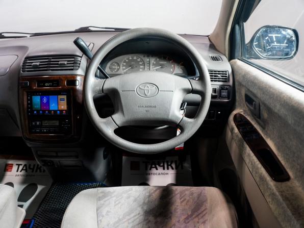 Toyota Gaia с пробегом 2000 года, цена 695 000 рублей, 268766 км, компактвэн, Автокод Объявления