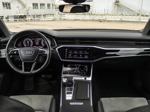 Audi A6 V (C8) Рестайлинг с пробегом 2024 года, цена 5 349 000 рублей, 19000 км, седан, Автокод Объявления