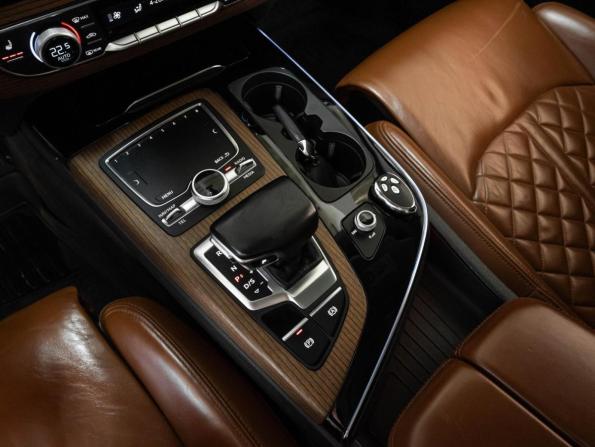 Audi Q7 II (4M) с пробегом 2018 года, цена 3 769 000 рублей, 225799 км, внедорожник, Автокод Объявления