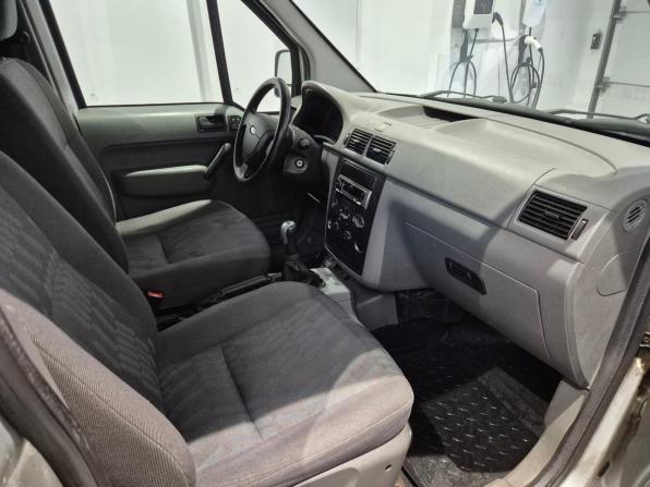 Ford Tourneo Connect I с пробегом 2005 года, цена 329 000 рублей, 337229 км, минивэн, Автокод Объявления