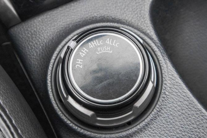 Mitsubishi L200 V с пробегом 2016 года, цена 1 999 000 рублей, 218000 км, offers.body_type.unknown, Автокод Объявления