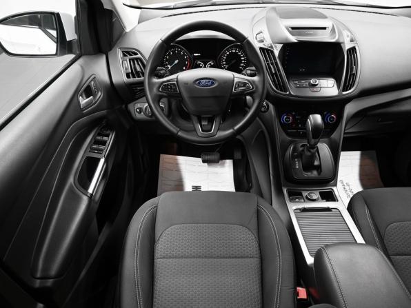 Ford Kuga II Рестайлинг с пробегом 2017 года, цена 1 395 000 рублей, 152964 км, внедорожник, Автокод Объявления