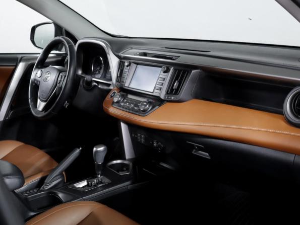 Toyota RAV4 IV (XA40) Рестайлинг с пробегом 2017 года, цена 2 449 000 рублей, 92896 км, внедорожник, Автокод Объявления