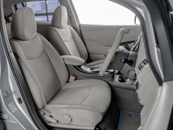 Nissan Leaf I (ZE0/AZE0) с пробегом 2010 года, цена 519 000 рублей, 122799 км, хэтчбек, Автокод Объявления