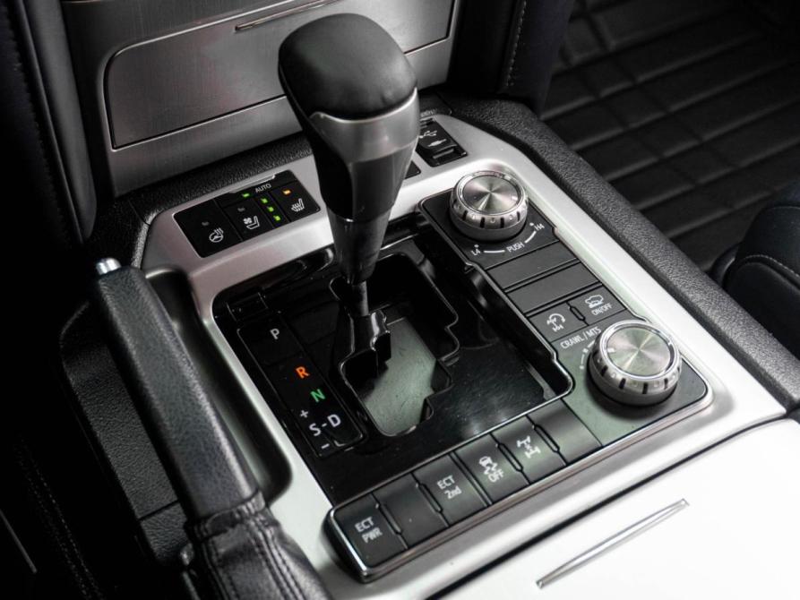 Toyota Land Cruiser 200 Series Рестайлинг 2 Тюмень  - изображение 21