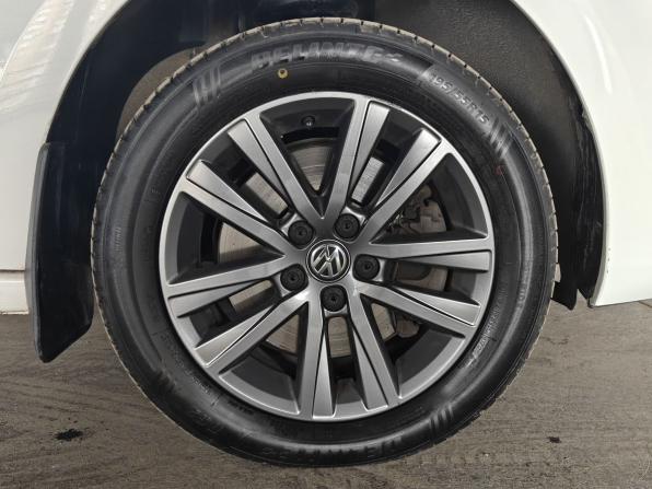 Volkswagen Polo V Рестайлинг с пробегом 2019 года, цена 1 297 000 рублей, 74465 км, седан, Автокод Объявления