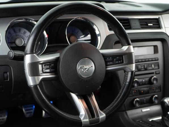 Ford Mustang V Рестайлинг с пробегом 2009 года, цена 2 599 077 рублей, 168981 км, купе, Автокод Объявления