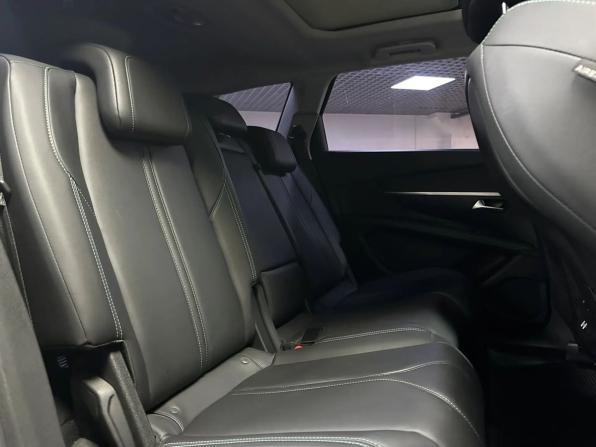 Peugeot 5008 II Рестайлинг с пробегом 2022 года, цена 2 799 000 рублей, 54027 км, внедорожник, Автокод Объявления