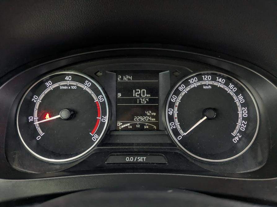 Skoda Rapid I Рестайлинг Москва  - изображение 13