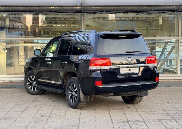 Toyota Land Cruiser 200 Series Рестайлинг 2 с пробегом 2020 года, цена 4 999 000 рублей, 471953 км, внедорожник, Автокод Объявления