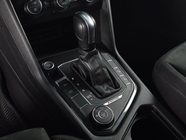 Volkswagen Tiguan II с пробегом 2020 года, цена 2 669 995 рублей, 85085 км, внедорожник, Автокод Объявления