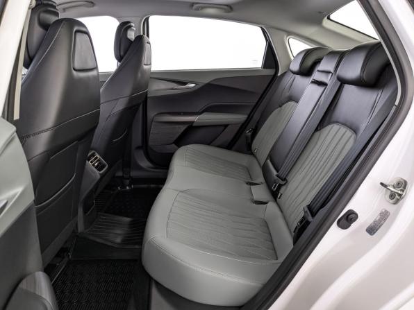Changan Lamore с пробегом 2024 года, цена 2 319 000 рублей, 178 км, седан, Автокод Объявления