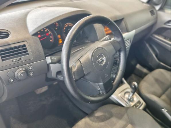 Opel Astra H Рестайлинг с пробегом 2011 года, цена 460 000 рублей, 166000 км, хэтчбек, Автокод Объявления