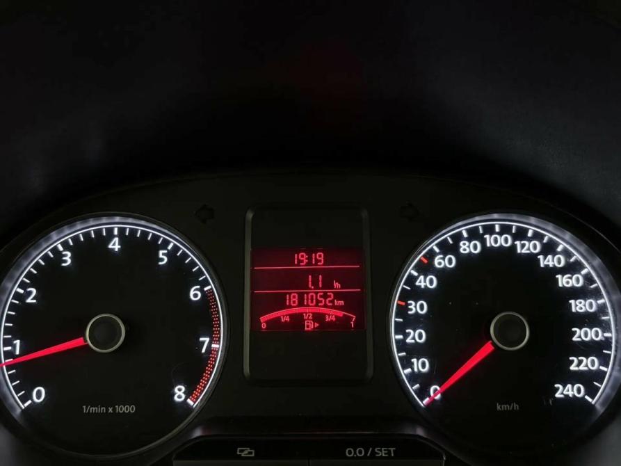 Volkswagen Polo V Псков  - изображение 10