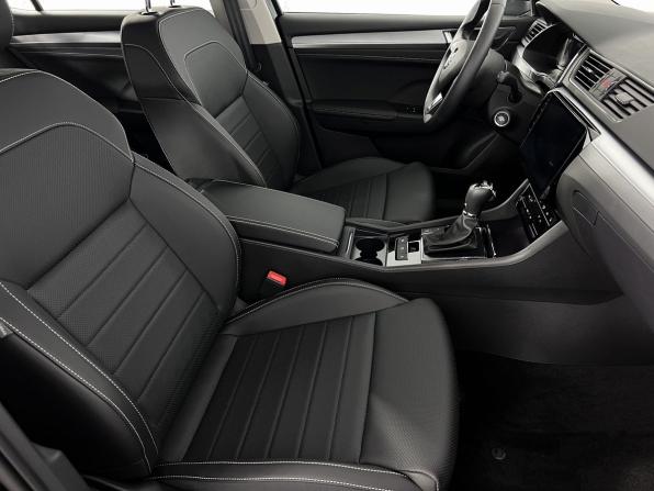 Skoda Superb III Рестайлинг с пробегом 2025 года, цена 3 450 000 рублей, 1543 км, лифтбек, Автокод Объявления