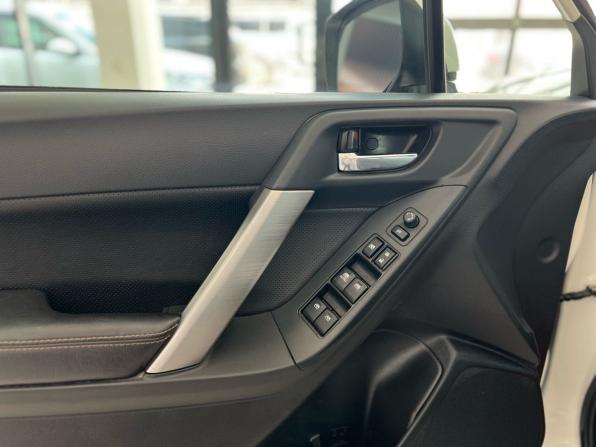 Subaru Forester IV с пробегом 2015 года, цена 1 649 000 рублей, 210000 км, внедорожник, Автокод Объявления