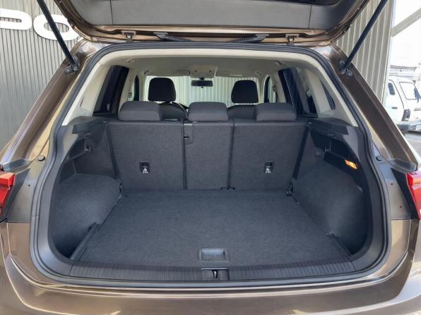 Volkswagen Tiguan II с пробегом 2018 года, цена 1 990 000 рублей, 122814 км, внедорожник, Автокод Объявления