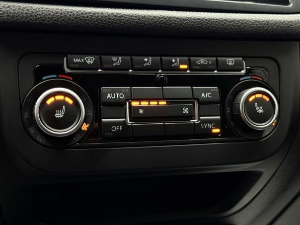 Volkswagen Tiguan I Рестайлинг с пробегом 2013 года, цена 1 799 000 рублей, 100049 км, внедорожник, Автокод Объявления