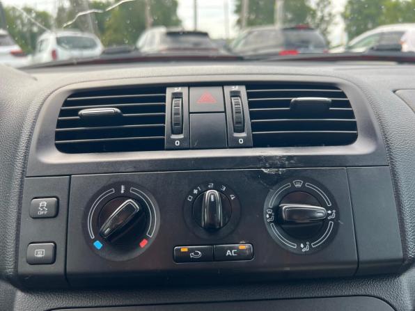 Skoda Fabia II Рестайлинг с пробегом 2011 года, цена 788 000 рублей, 163147 км, хэтчбек, Автокод Объявления