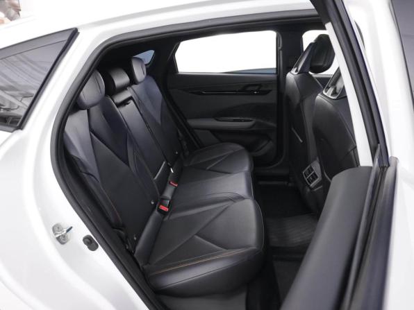 Changan UNI-V I с пробегом 2023 года, цена 2 399 444 рубля, 33188 км, лифтбек, Автокод Объявления