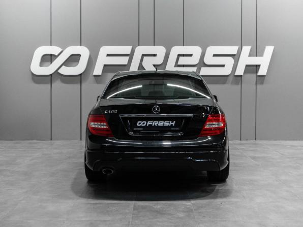 Mercedes-Benz C-Класс III (W204) Рестайлинг с пробегом 2013 года, цена 2 250 000 рублей, 149043 км, седан, Автокод Объявления