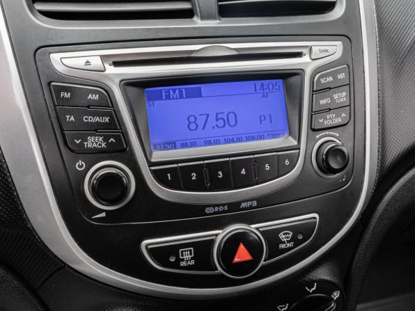 Hyundai Solaris I с пробегом 2014 года, цена 849 000 рублей, 185659 км, хэтчбек, Автокод Объявления