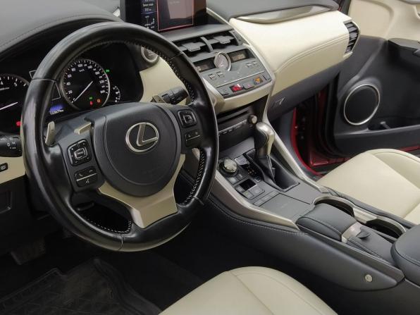 Lexus NX I Рестайлинг с пробегом 2021 года, цена 4 100 000 рублей, 123679 км, внедорожник, Автокод Объявления