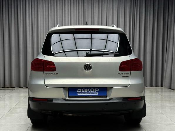 Volkswagen Tiguan I Рестайлинг с пробегом 2013 года, цена 1 799 000 рублей, 100049 км, внедорожник, Автокод Объявления