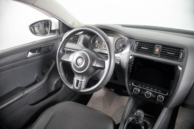 Volkswagen Jetta VI с пробегом 2014 года, цена 849 000 рублей, 233654 км, седан, Автокод Объявления