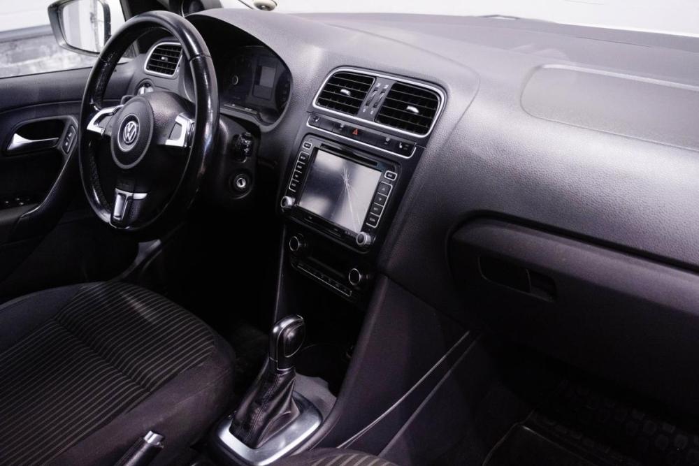 Volkswagen Polo V Новосибирск  - изображение 12