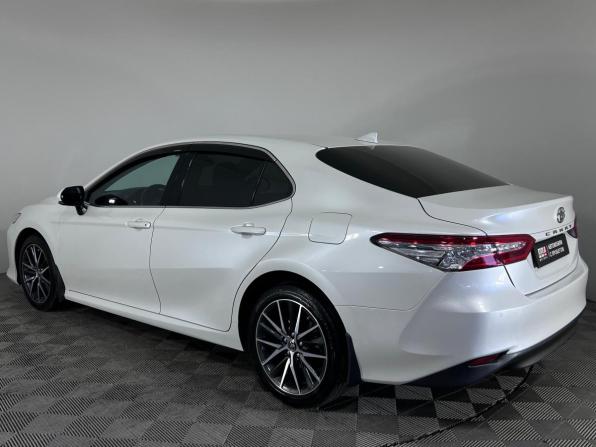 Toyota Camry VIII (XV70) Рестайлинг с пробегом 2021 года, цена 3 350 000 рублей, 55614 км, седан, Автокод Объявления