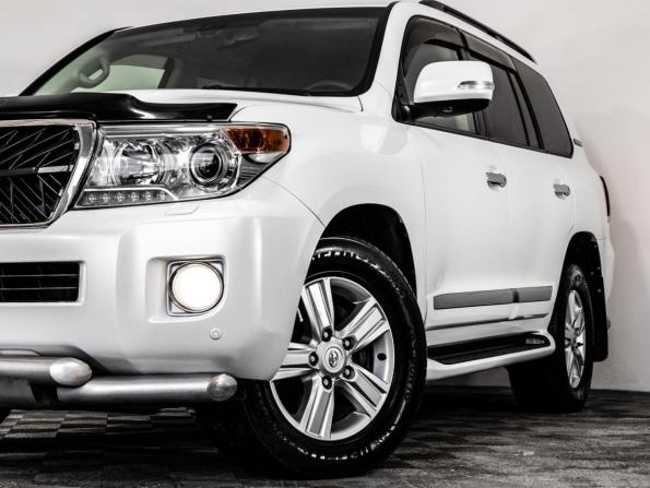 Toyota Land Cruiser 200 Series Рестайлинг 1 с пробегом 2014 года, цена 3 299 000 рублей, 259355 км, внедорожник, Автокод Объявления