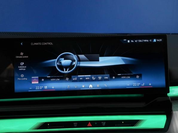 BMW 5 серии VIII (G60/G61/G68) с пробегом 2025 года, цена 9 249 977 рублей, 5096 км, седан, Автокод Объявления
