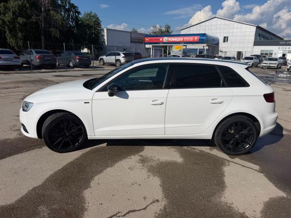 Audi A3 III (8V) с пробегом 2015 года, цена 1 289 900 рублей, 129968 км, хэтчбек, Автокод Объявления