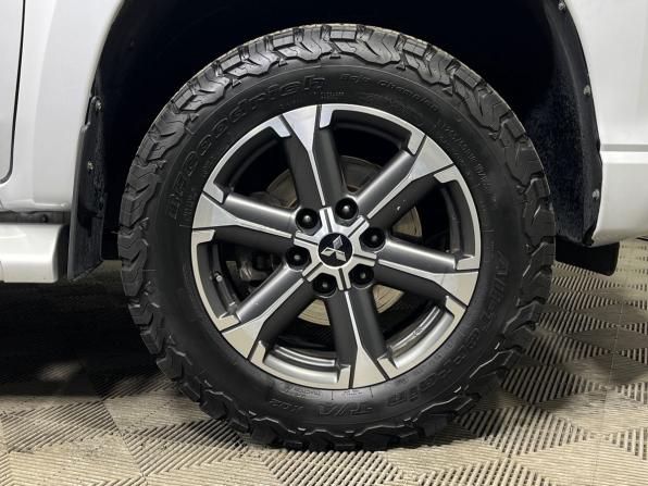 Mitsubishi L200 V Рестайлинг с пробегом 2018 года, цена 2 879 000 рублей, 157350 км, пикап, Автокод Объявления