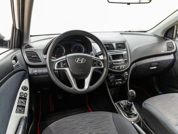 Hyundai Solaris I Рестайлинг с пробегом 2015 года, цена 788 000 рублей, 134378 км, седан, Автокод Объявления