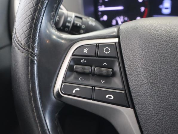 Hyundai Solaris II с пробегом 2017 года, цена 1 096 800 рублей, 192000 км, седан, Автокод Объявления