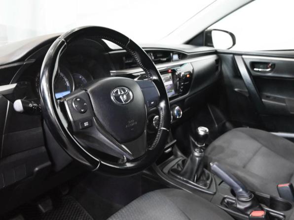 Toyota Corolla XI (E160 E170 E180) с пробегом 2014 года, цена 1 300 000 рублей, 234621 км, седан, Автокод Объявления
