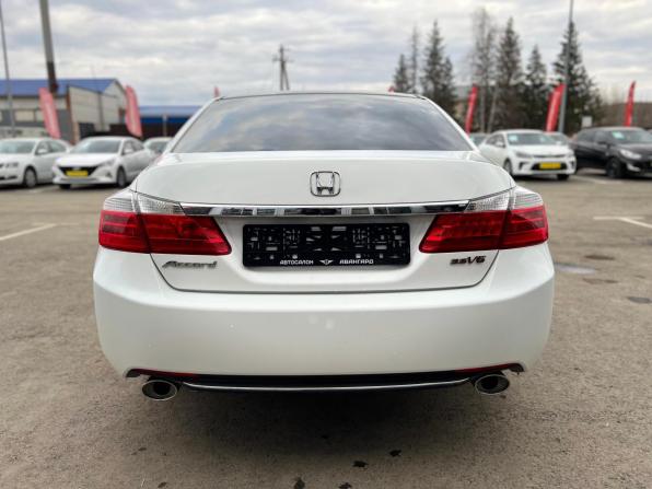 Honda Accord IX с пробегом 2013 года, цена 1 570 000 рублей, 181340 км, седан, Автокод Объявления