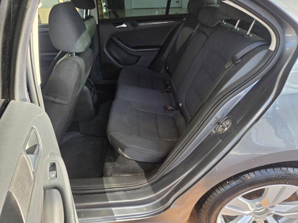 Volkswagen Jetta VI с пробегом 2013 года, цена 950 000 рублей, 223026 км, седан, Автокод Объявления