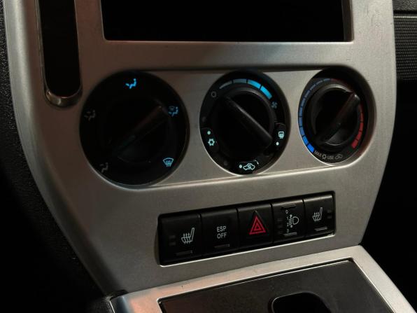Jeep Liberty (Patriot) с пробегом 2008 года, цена 750 000 рублей, 270000 км, внедорожник, Автокод Объявления