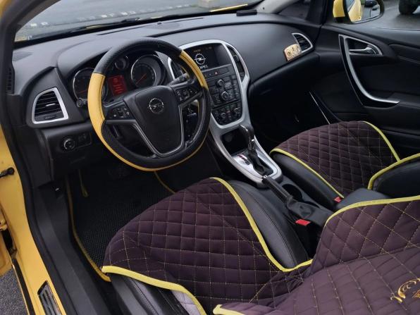 Opel Astra J Рестайлинг с пробегом 2012 года, цена 920 000 рублей, 160971 км, хэтчбек, Автокод Объявления