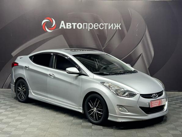 Hyundai Avante V с пробегом 2012 года, цена 830 000 рублей, 236000 км, седан, Автокод Объявления