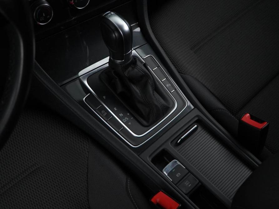 Volkswagen Golf VII Рестайлинг Москва  - изображение 18