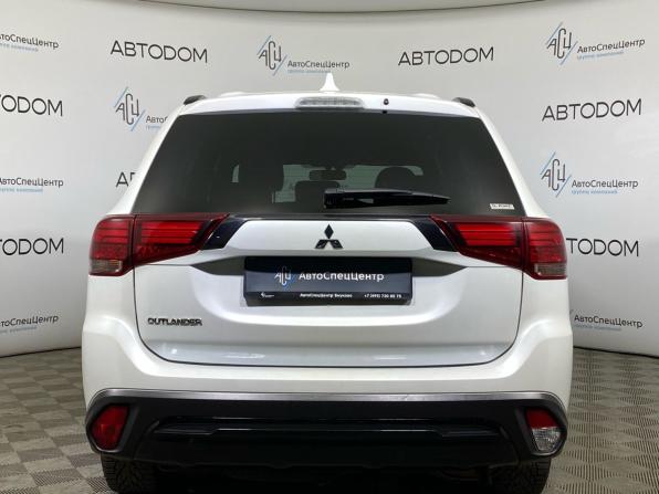 Mitsubishi Outlander III Рестайлинг 3 с пробегом 2021 года, цена 2 357 000 рублей, 128276 км, внедорожник, Автокод Объявления